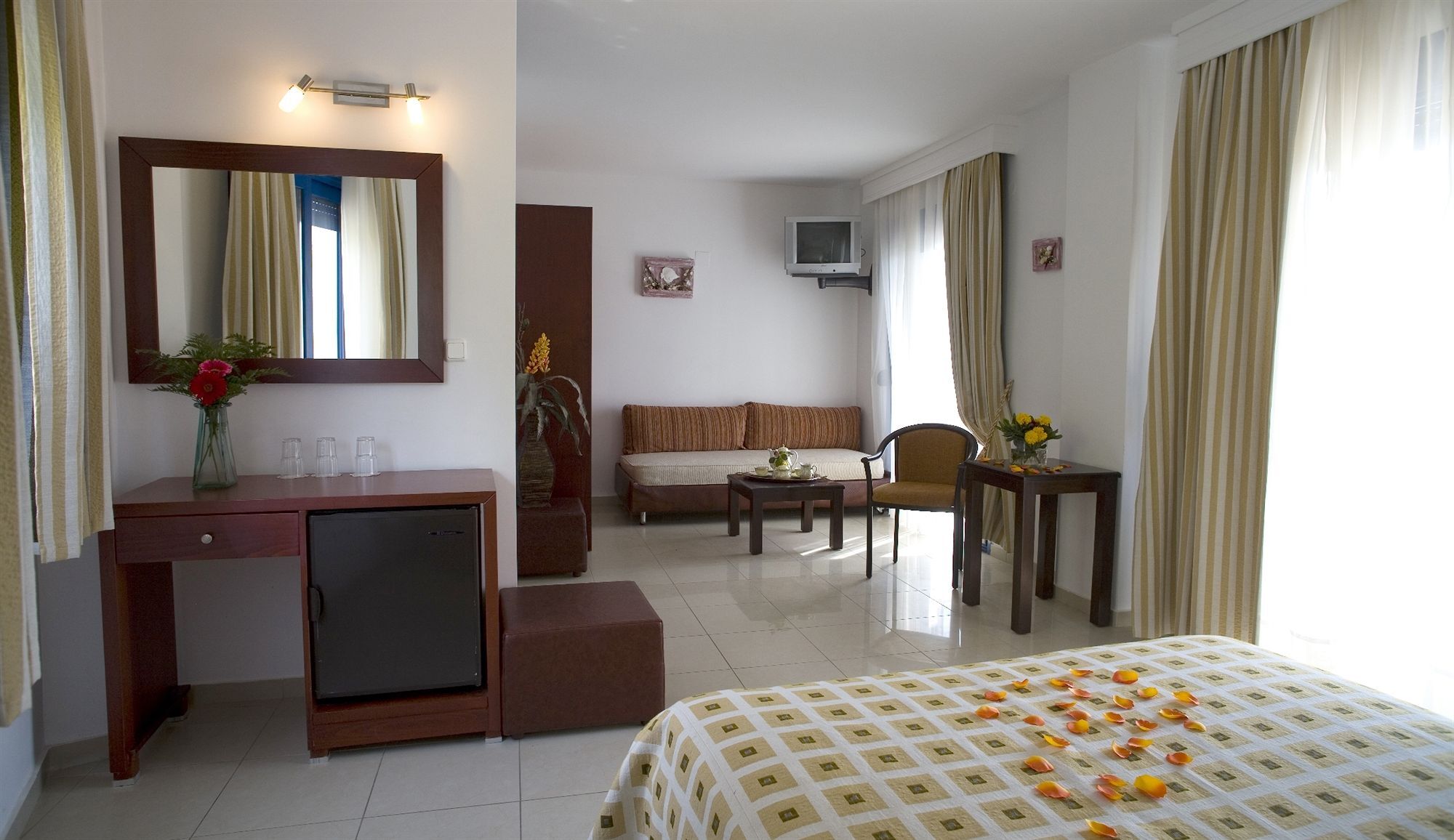 Hotel נמל קופוניסיה מראה חיצוני תמונה